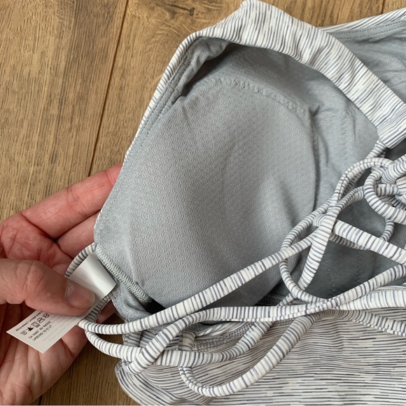 NWT Lululemon Free To Be High Neckline Long Line Bra - Picture 3 of 5